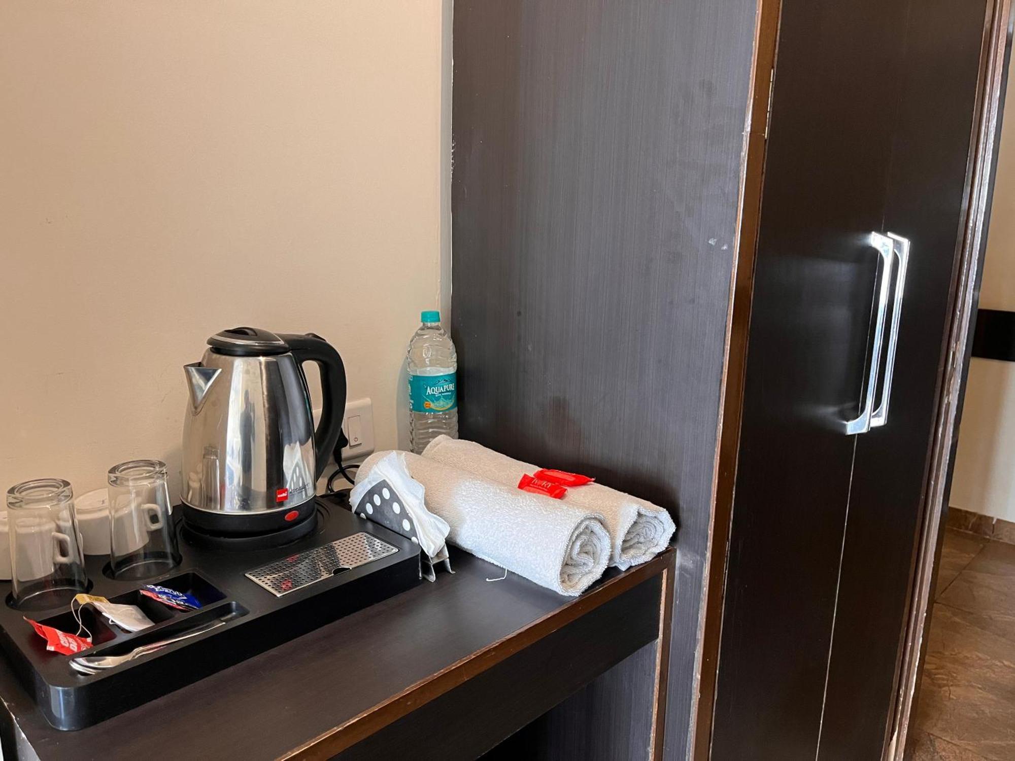 Hotel Jb Residency !! Luxurious & Royal Balcony Rooms !! Large Rooms Zirakpur Zewnętrze zdjęcie